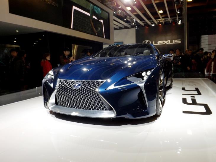 LEXUS LF-LC 概念跑車車頭照一