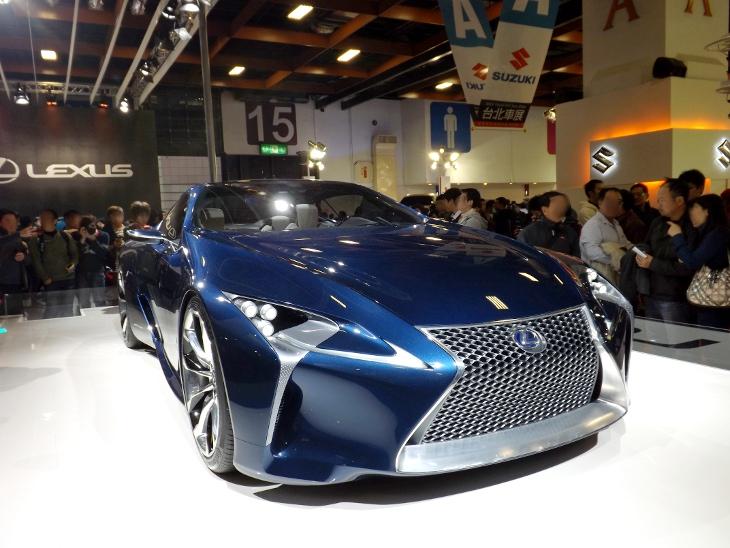 LEXUS LF-LC 概念跑車車頭照三