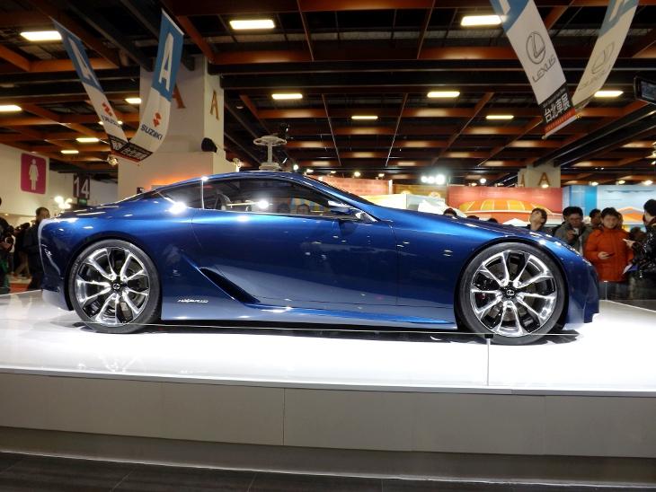 LEXUS LF-LC 概念跑車車側特寫照