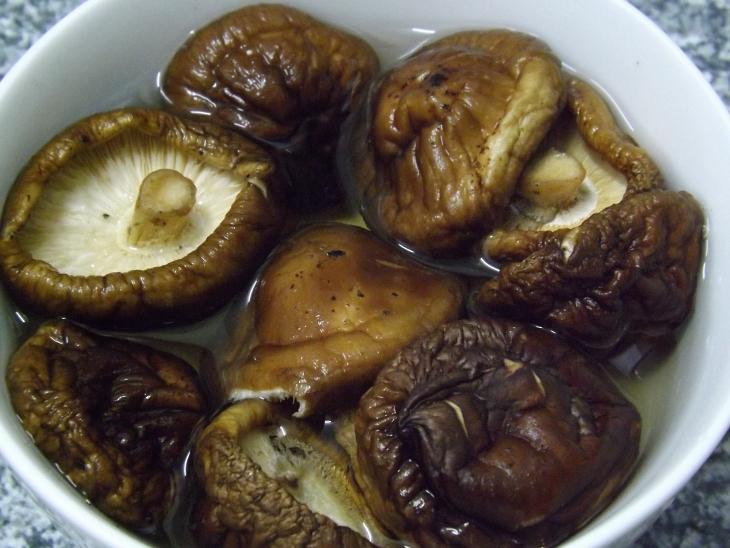 香菇泡水膨脹